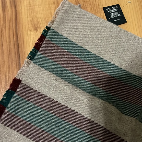 Gucci scarf - Picture 2 of 3